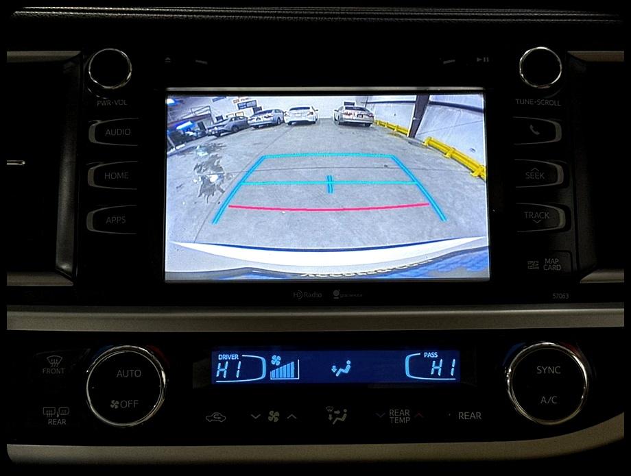 Toyota Highlander XLE FWD V6 2015