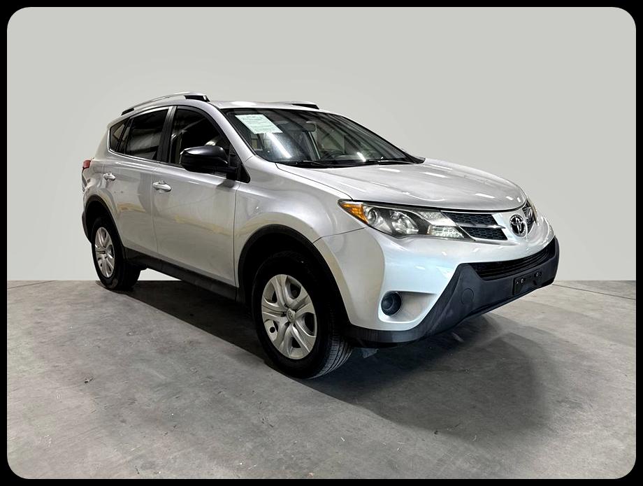 Toyota RAV4 LE FWD 2015
