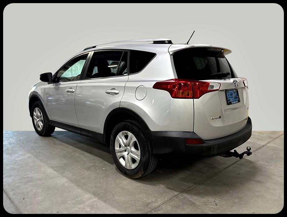 Toyota RAV4 LE FWD 2015