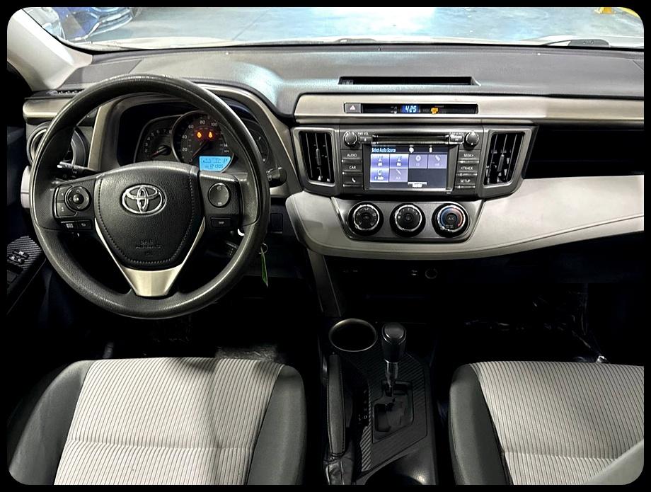 Toyota RAV4 LE FWD 2015