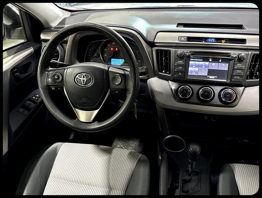 Toyota RAV4 LE FWD 2015