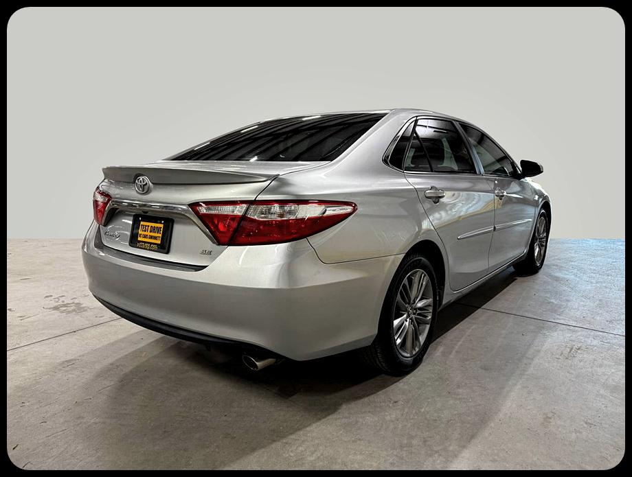 Toyota Camry SE 2017