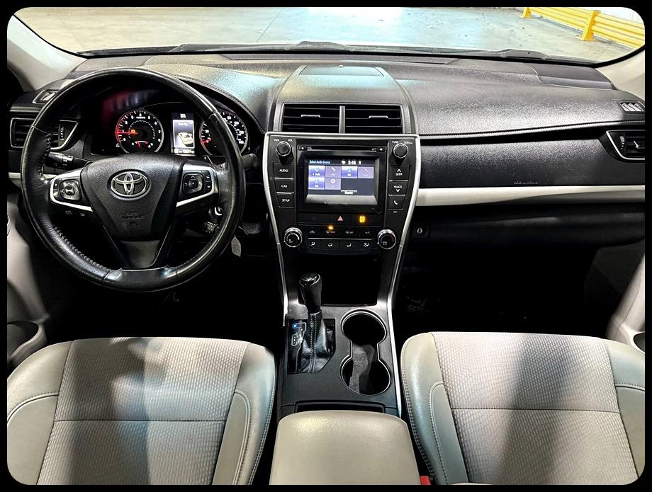 Toyota Camry SE 2017