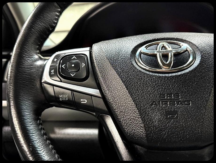 Toyota Camry SE 2017