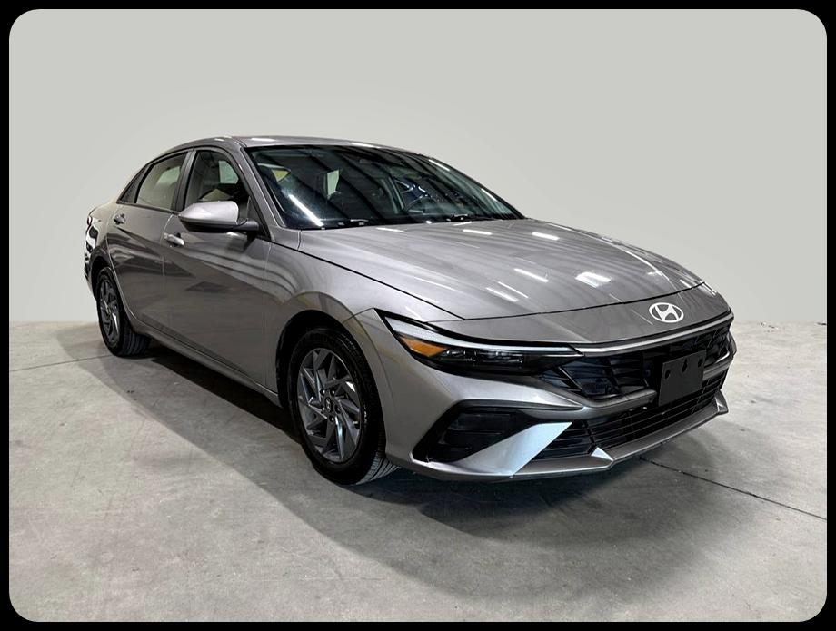 Hyundai Elantra SEL 2024