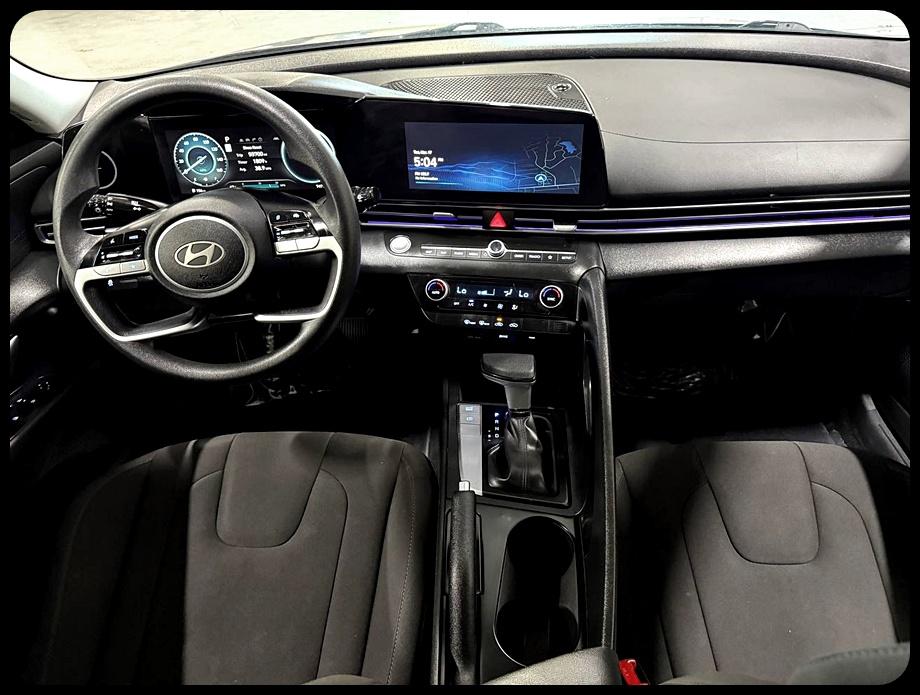 Hyundai Elantra SEL 2024