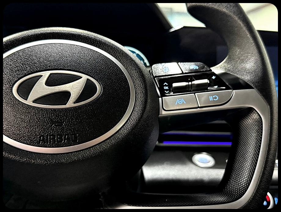 Hyundai Elantra SEL 2024