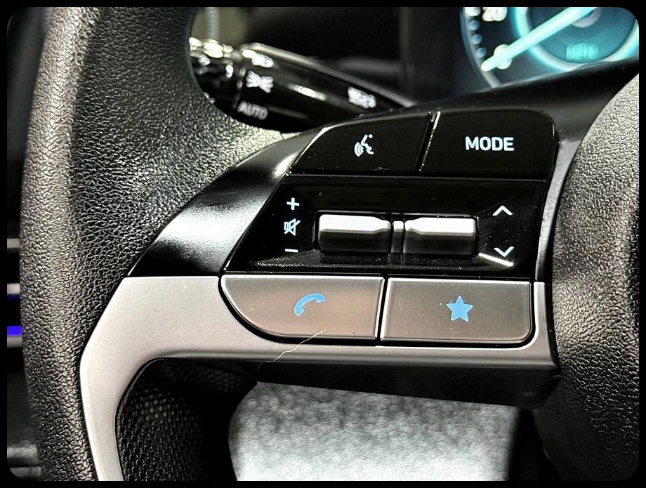 Hyundai Elantra SEL 2024