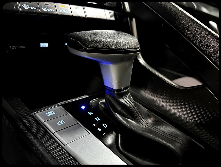 Hyundai Elantra SEL 2024