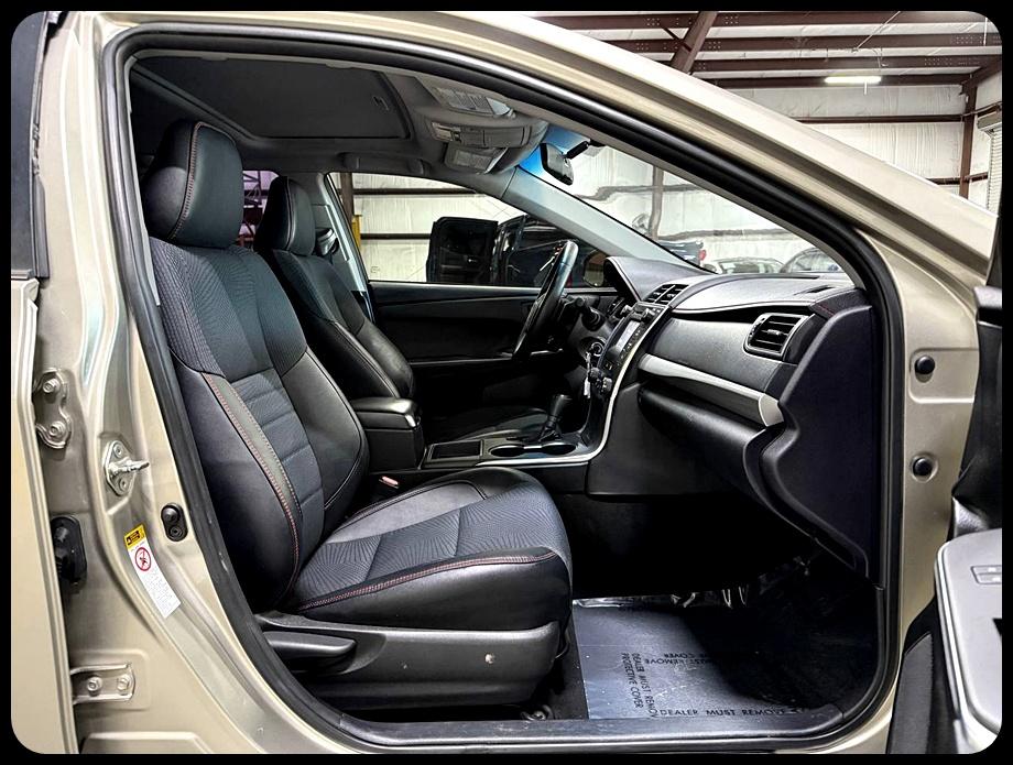 Toyota Camry XLE 2016