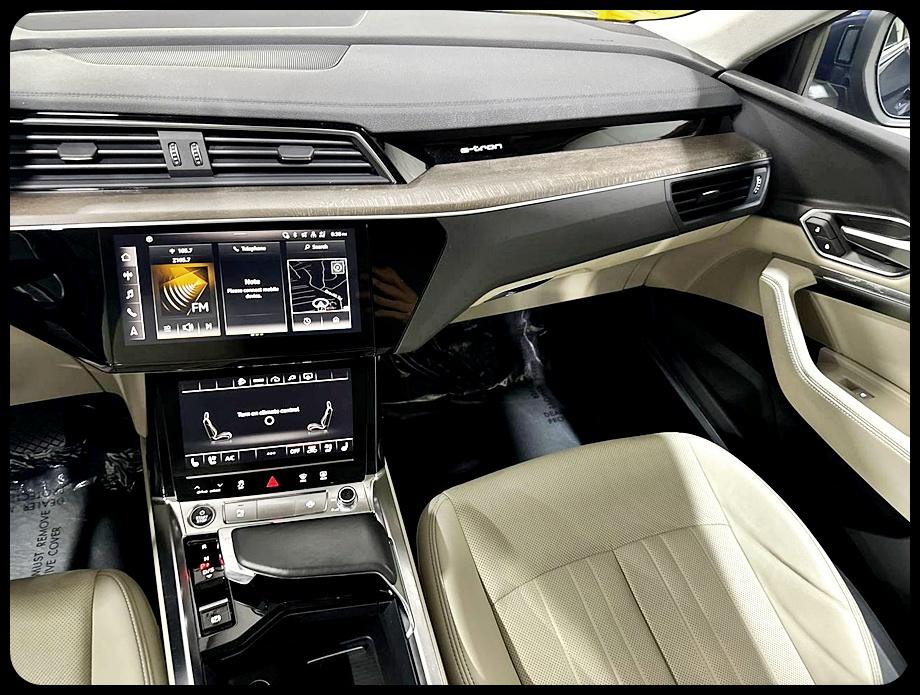 Audi e-tron Sportback Premium Plus quattro 2022