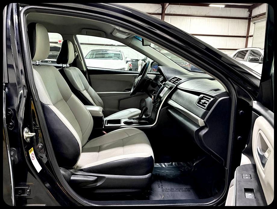 Toyota Camry SE 2016