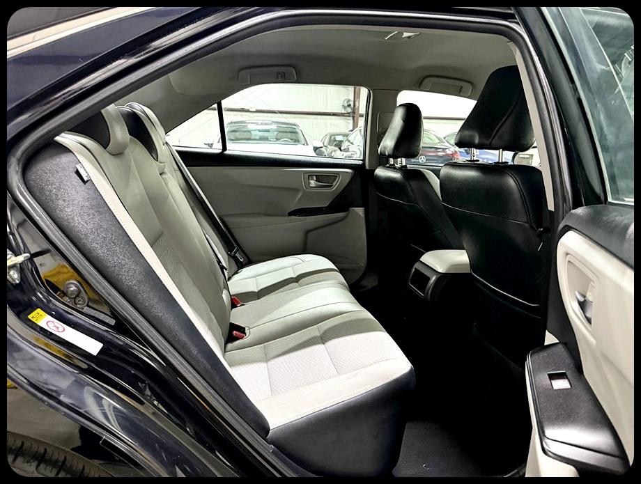 Toyota Camry SE 2016