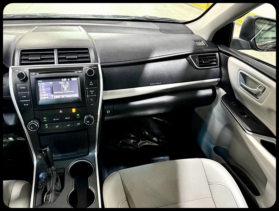 Toyota Camry SE 2016