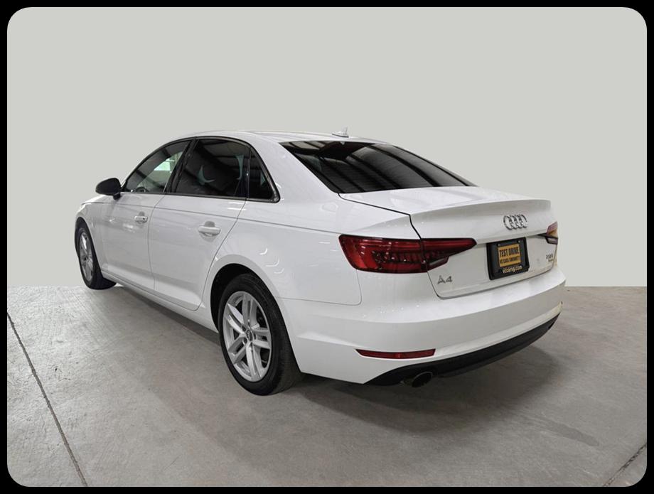 Audi A4 2.0T Premium Sedan 2017