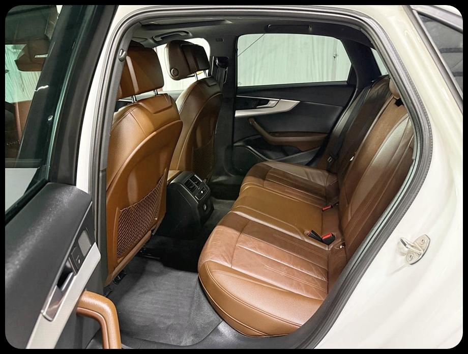 Audi A4 2.0T Premium Sedan 2017