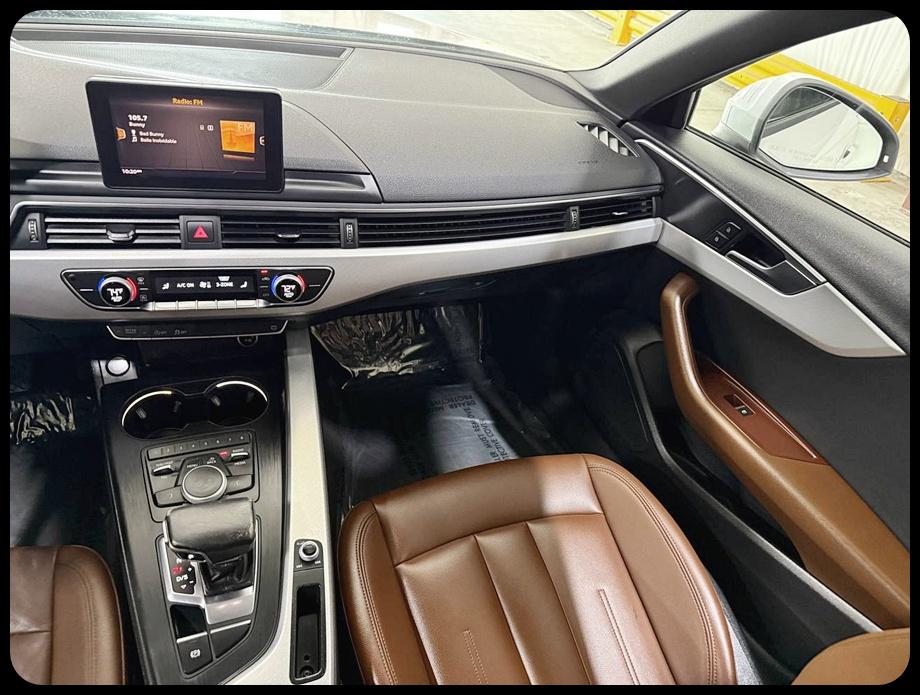 Audi A4 2.0T Premium Sedan 2017