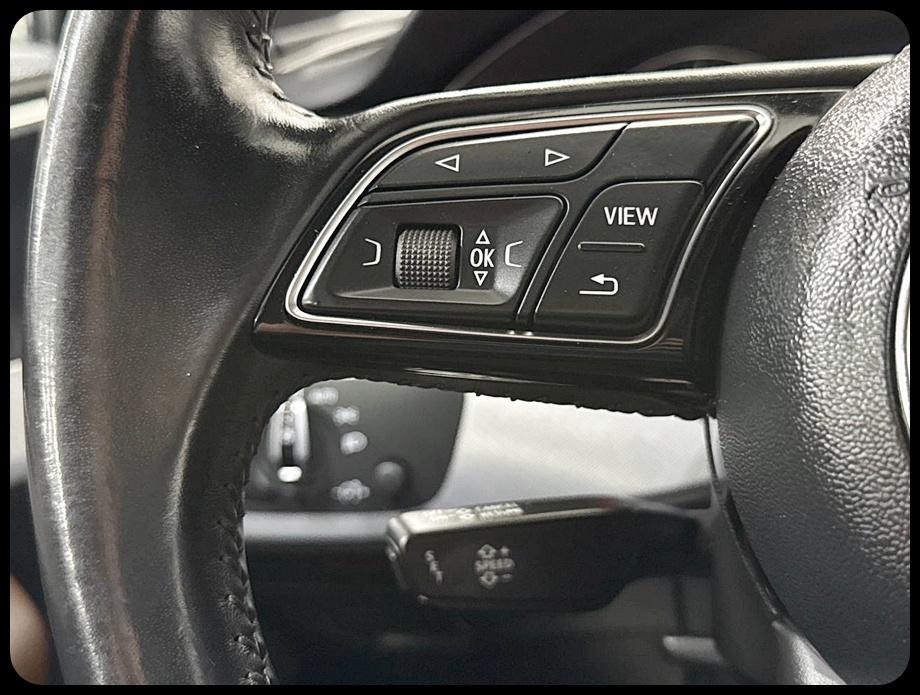 Audi A4 2.0T Premium Sedan 2017