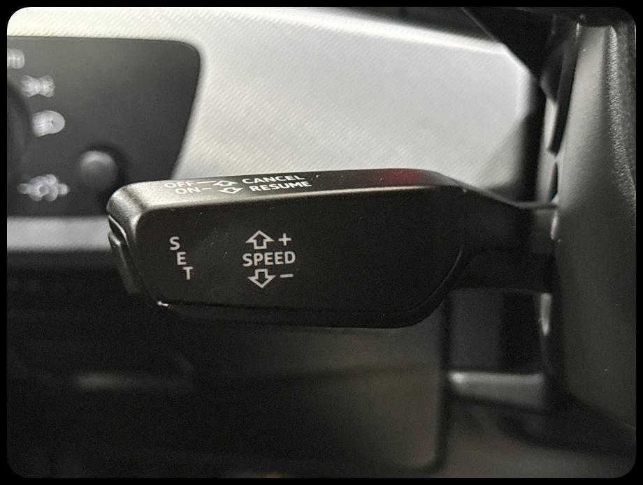 Audi A4 2.0T Premium Sedan 2017