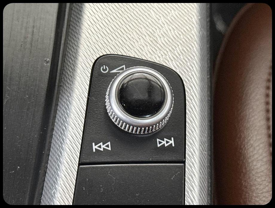 Audi A4 2.0T Premium Sedan 2017