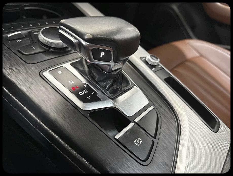 Audi A4 2.0T Premium Sedan 2017