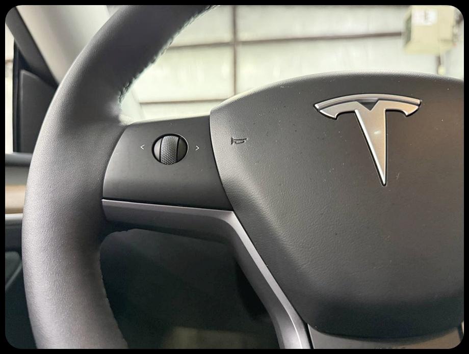 Tesla Model Y Performance 2024