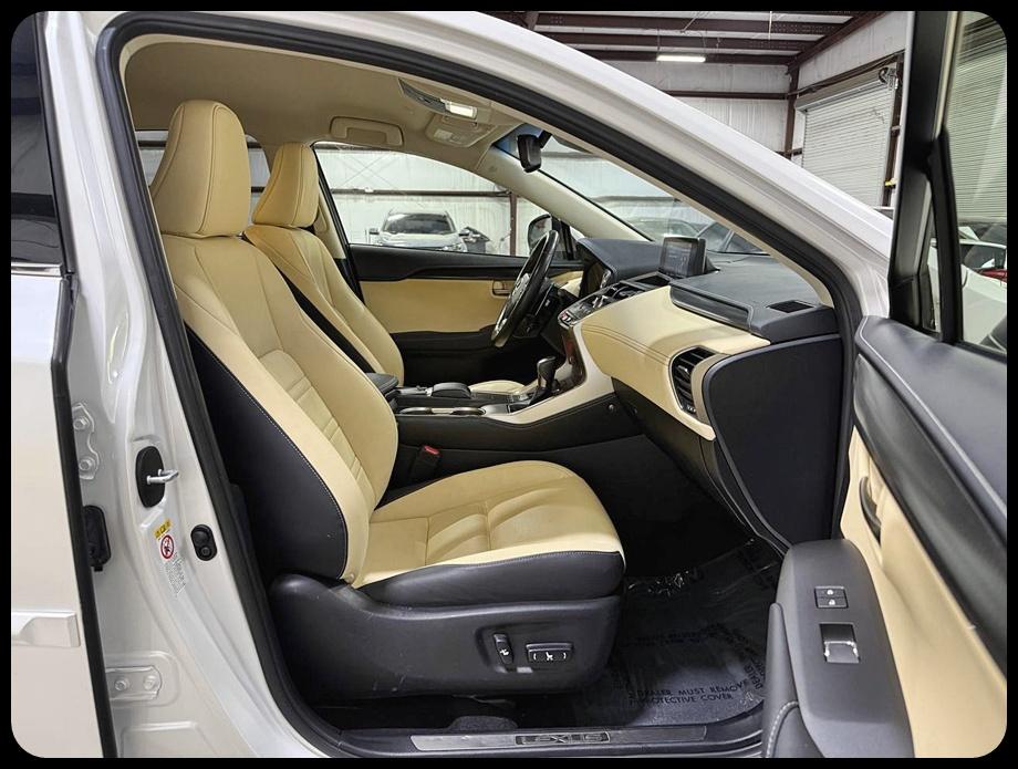 Lexus NX 200t FWD 2019