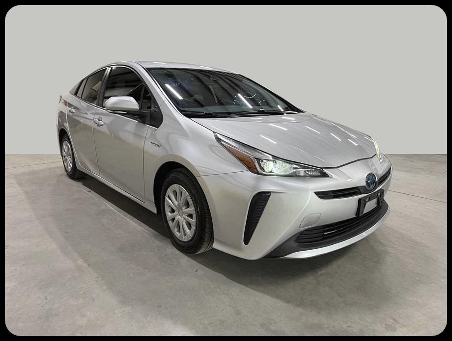 Toyota Prius L Eco 2021