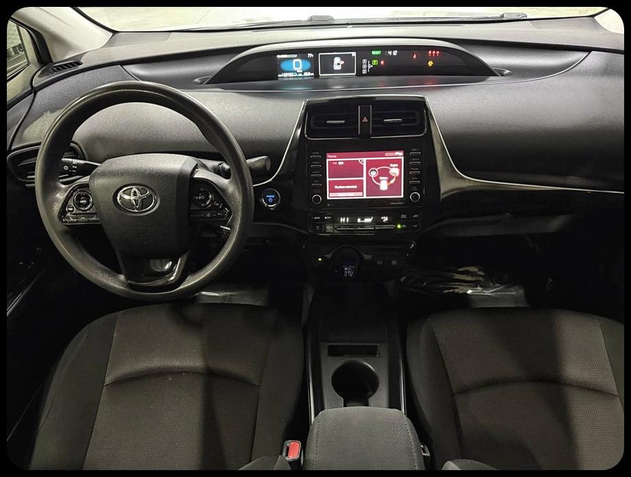 Toyota Prius L Eco 2021