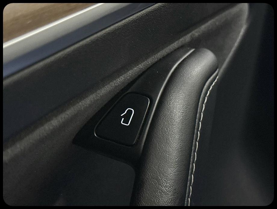 Tesla Model 3 RWD 2022