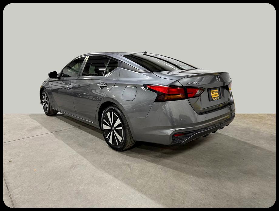 Nissan Altima 2.5 SV 2022