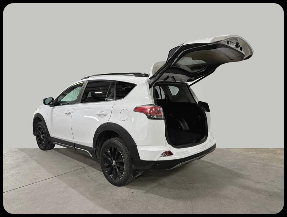 Toyota RAV4 Adventure AWD 2018