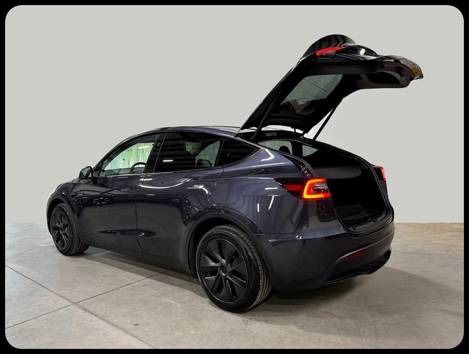 Tesla Model Y Long Range 2024