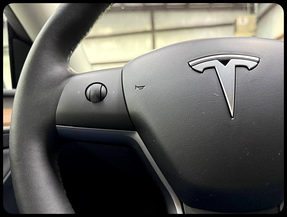 Tesla Model Y Long Range 2024