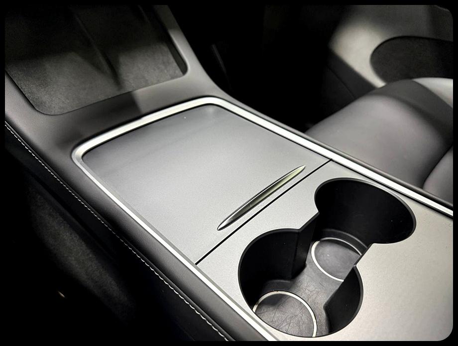 Tesla Model Y Long Range 2024