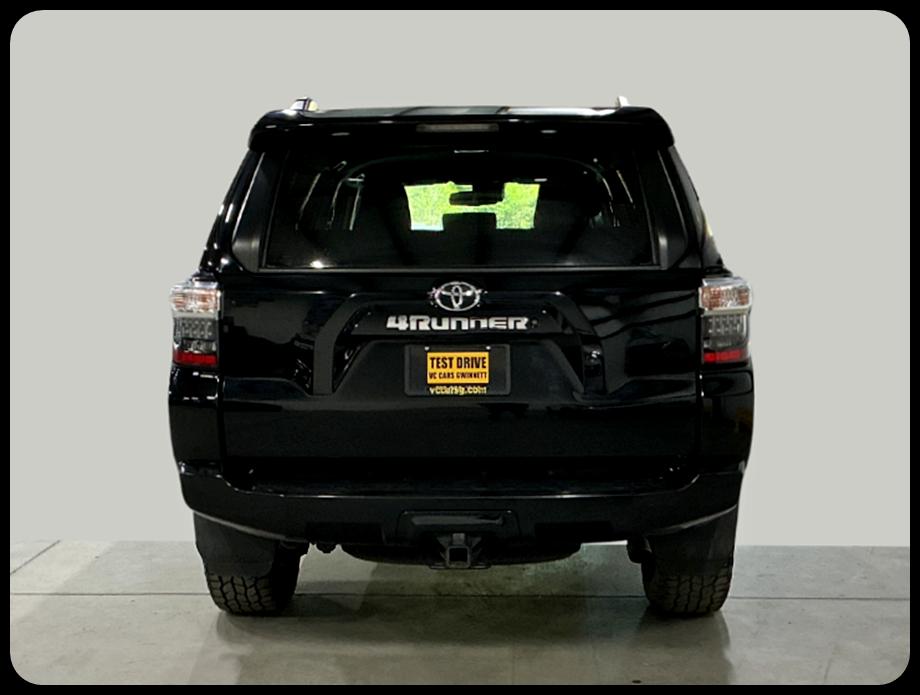 Toyota 4Runner SR5 4WD 2021