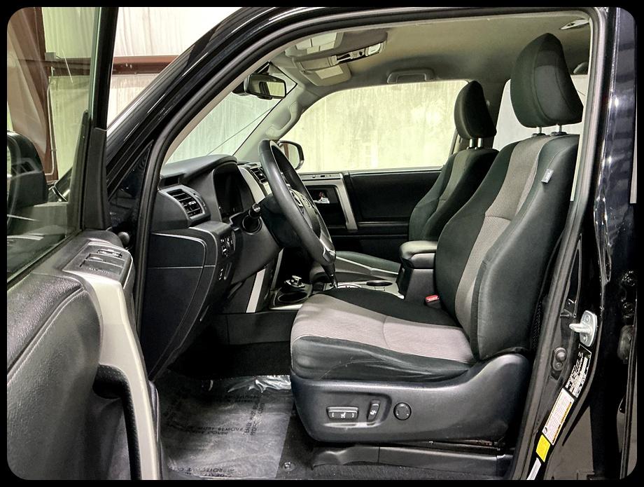 Toyota 4Runner SR5 4WD 2021