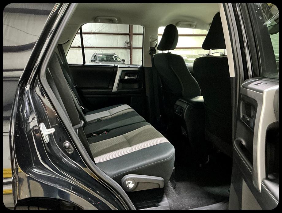 Toyota 4Runner SR5 4WD 2021