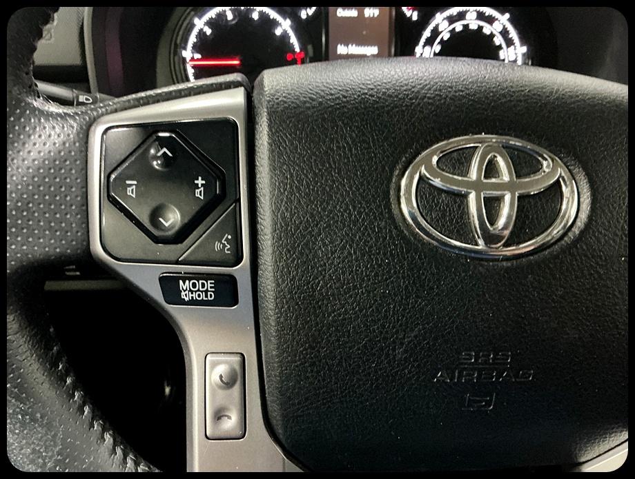 Toyota 4Runner SR5 4WD 2021