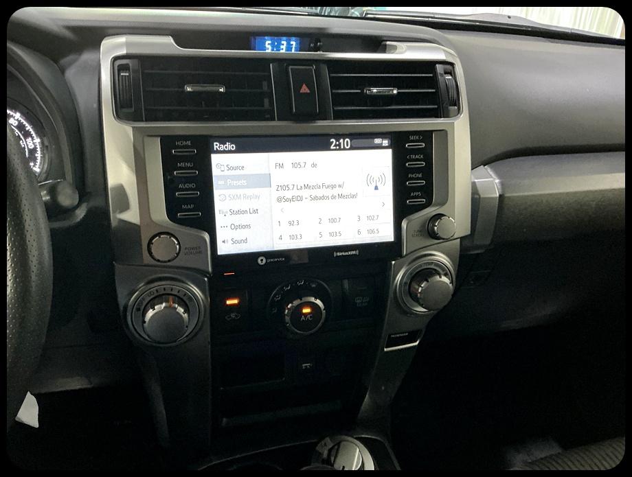 Toyota 4Runner SR5 4WD 2021