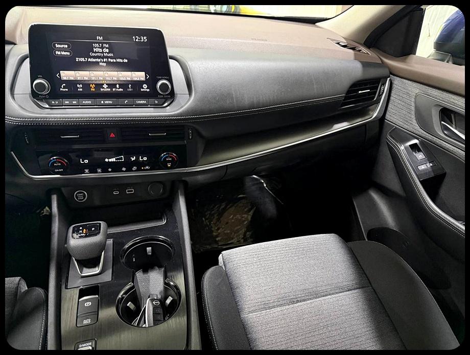 Nissan Rogue SV 2023