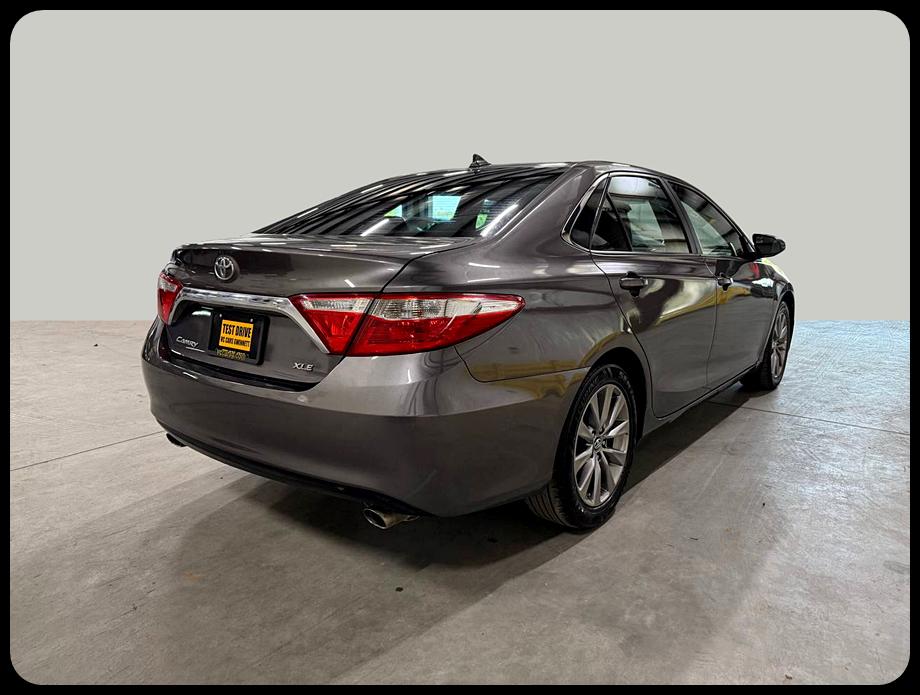 Toyota Camry XLE 2017