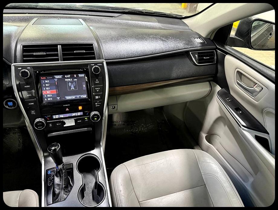 Toyota Camry XLE 2017