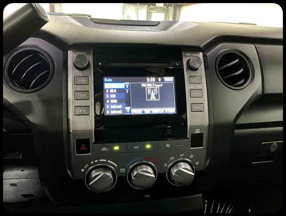 Toyota Tundra SR5 4.6L V8 Double Cab 2WD 2018