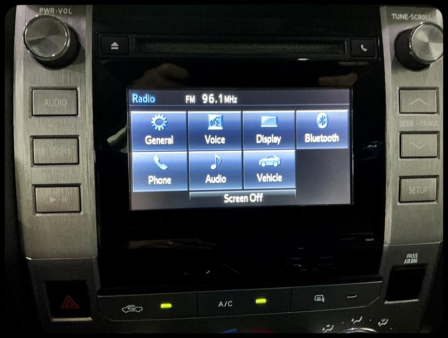 Toyota Tundra SR5 4.6L V8 Double Cab 2WD 2018