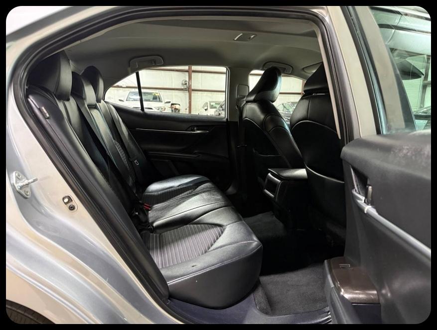 Toyota Camry SE 2024