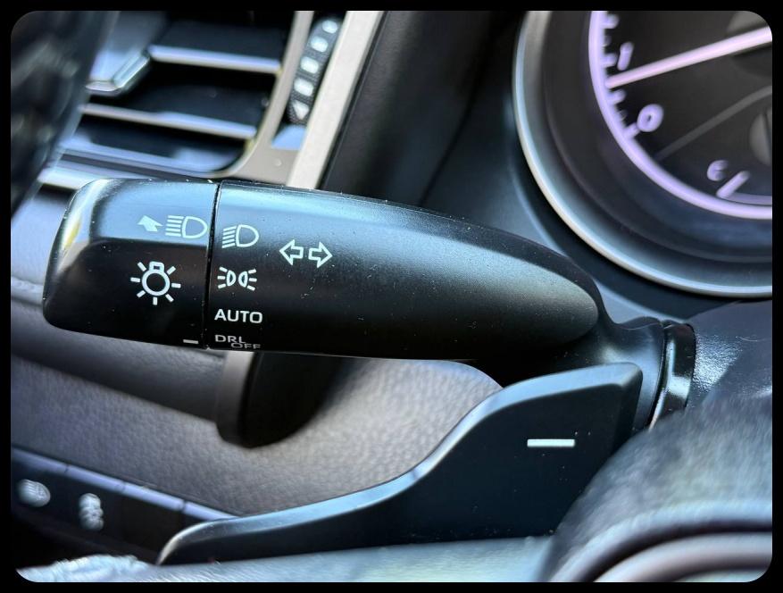 Toyota Camry SE 2024