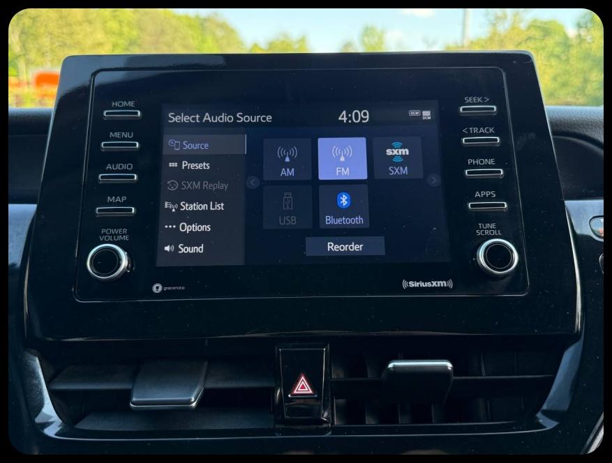 Toyota Camry SE 2024