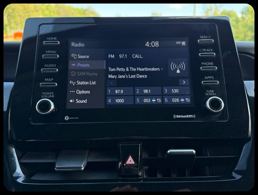 Toyota Camry SE 2024