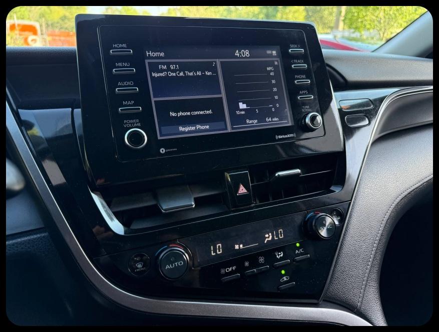 Toyota Camry SE 2024